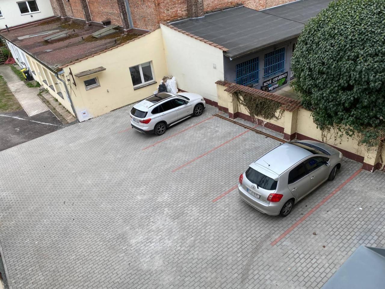 Perla Hradce 202 Apartman Hradec Králové Kültér fotó